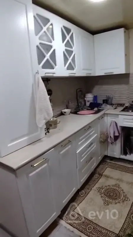 Kirayə verilir 2 otaqlı həyət evi 68 m²