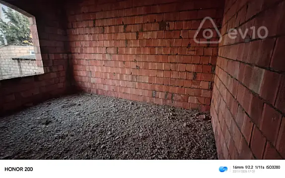 Satılır 4 otaqlı həyət evi 100 m²