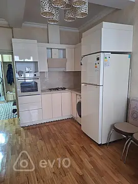 Kirayə verilir 2 otaqlı yeni tikili 80 m²