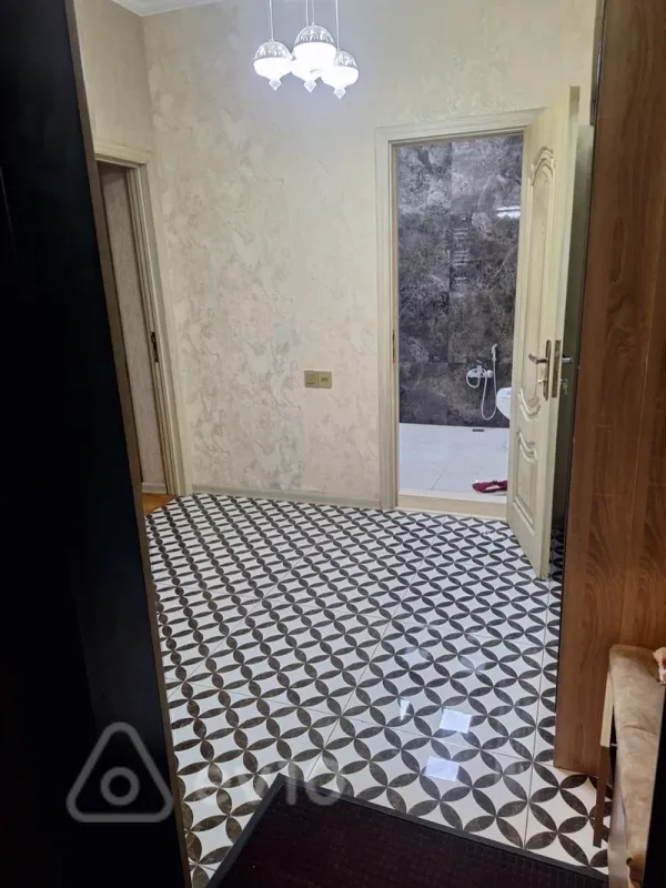 Kirayə verilir 2 otaqlı yeni tikili 80 m²
