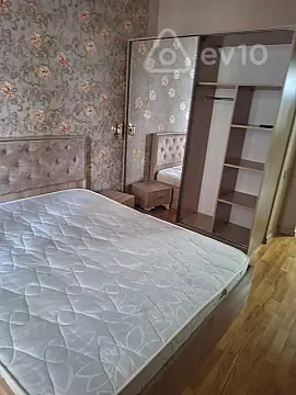 Kirayə verilir 2 otaqlı yeni tikili 80 m²