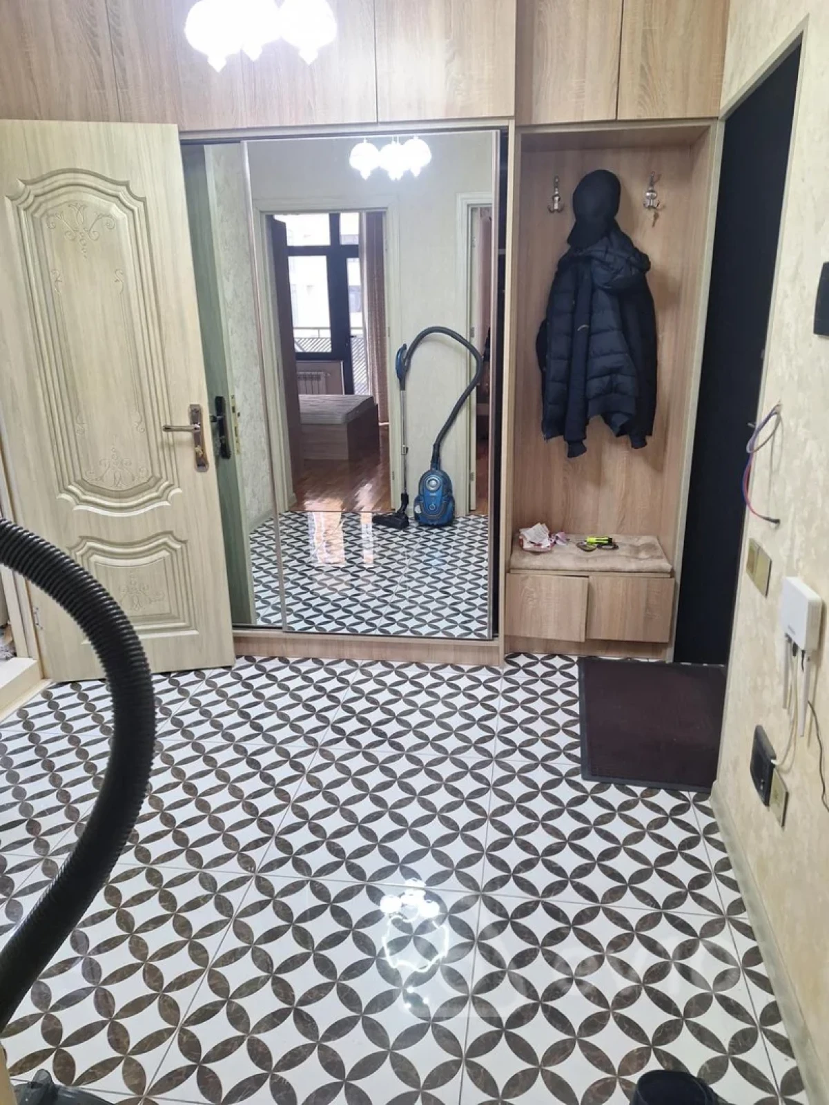 Kirayə verilir 2 otaqlı yeni tikili 80 m²