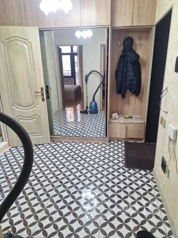 Kirayə verilir 2 otaqlı yeni tikili 80 m²