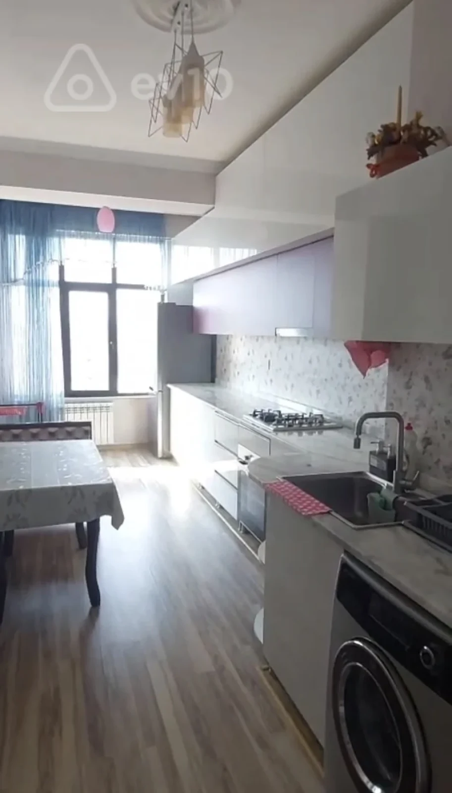 Kirayə verilir 2 otaqlı yeni tikili 85 m²