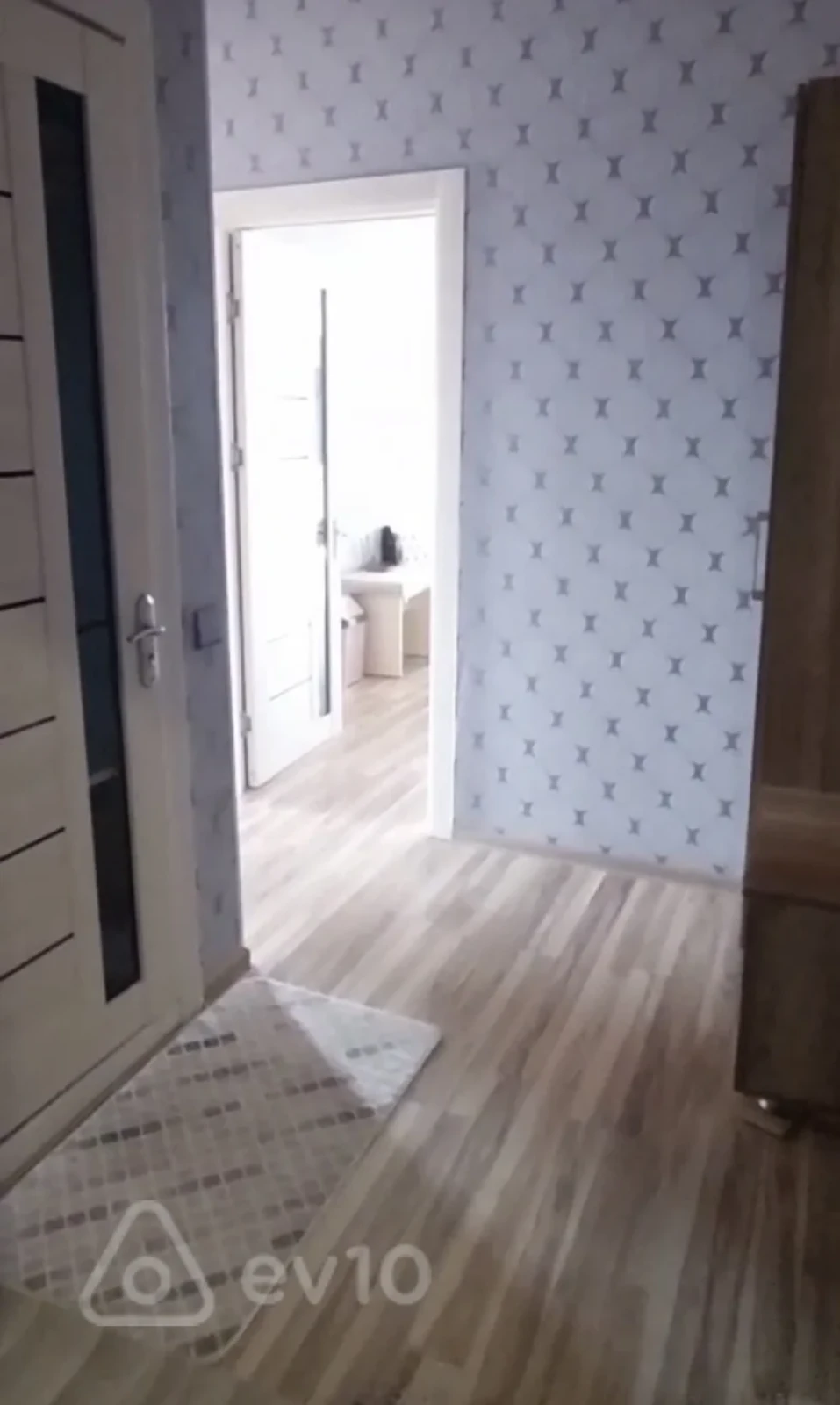 Kirayə verilir 2 otaqlı yeni tikili 85 m²