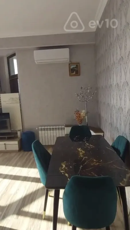 Kirayə verilir 2 otaqlı yeni tikili 85 m²
