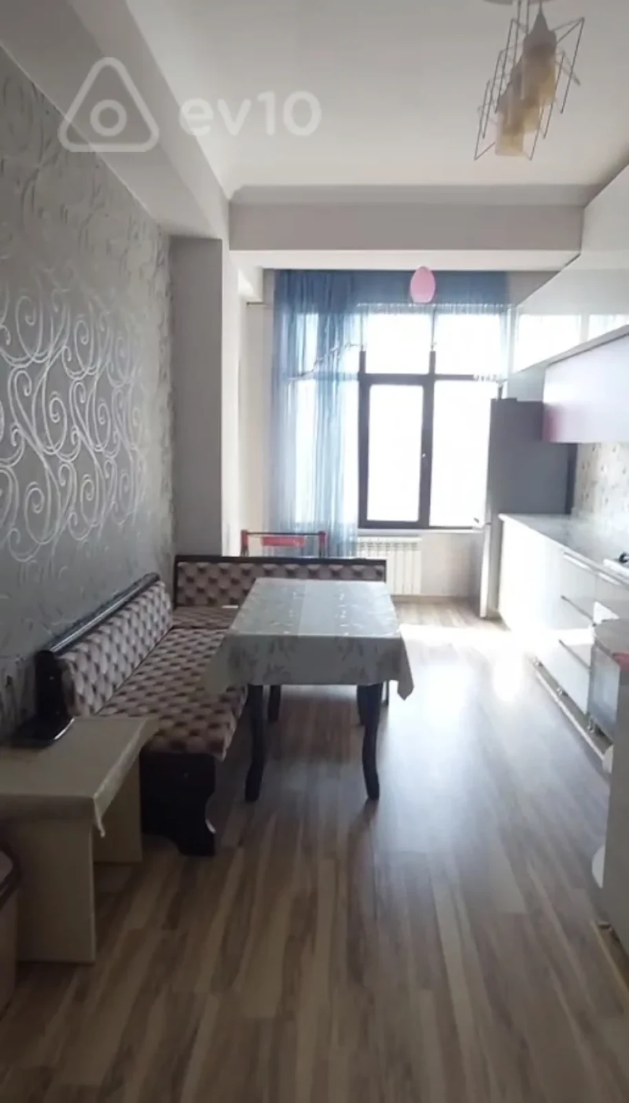 Kirayə verilir 2 otaqlı yeni tikili 85 m²