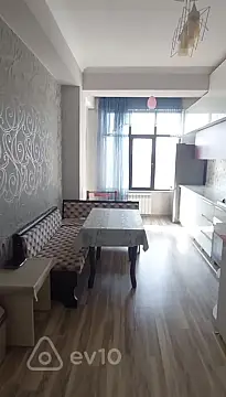 Kirayə verilir 2 otaqlı yeni tikili 85 m²