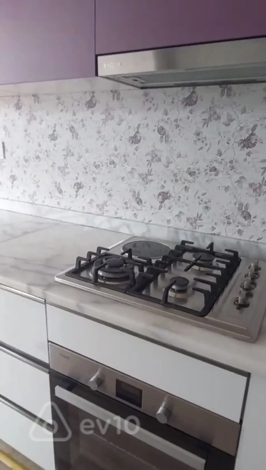 Kirayə verilir 2 otaqlı yeni tikili 85 m²