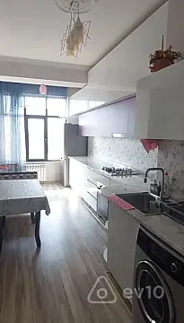 Kirayə verilir 2 otaqlı yeni tikili 85 m²