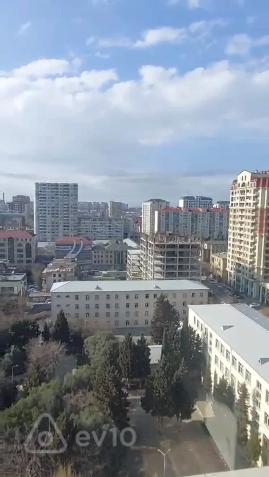 Kirayə verilir 2 otaqlı yeni tikili 85 m²