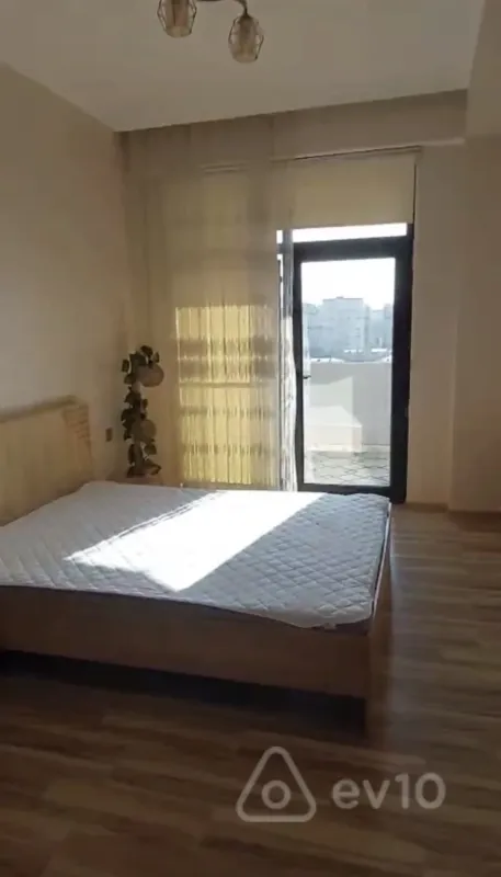 Kirayə verilir 2 otaqlı yeni tikili 85 m²