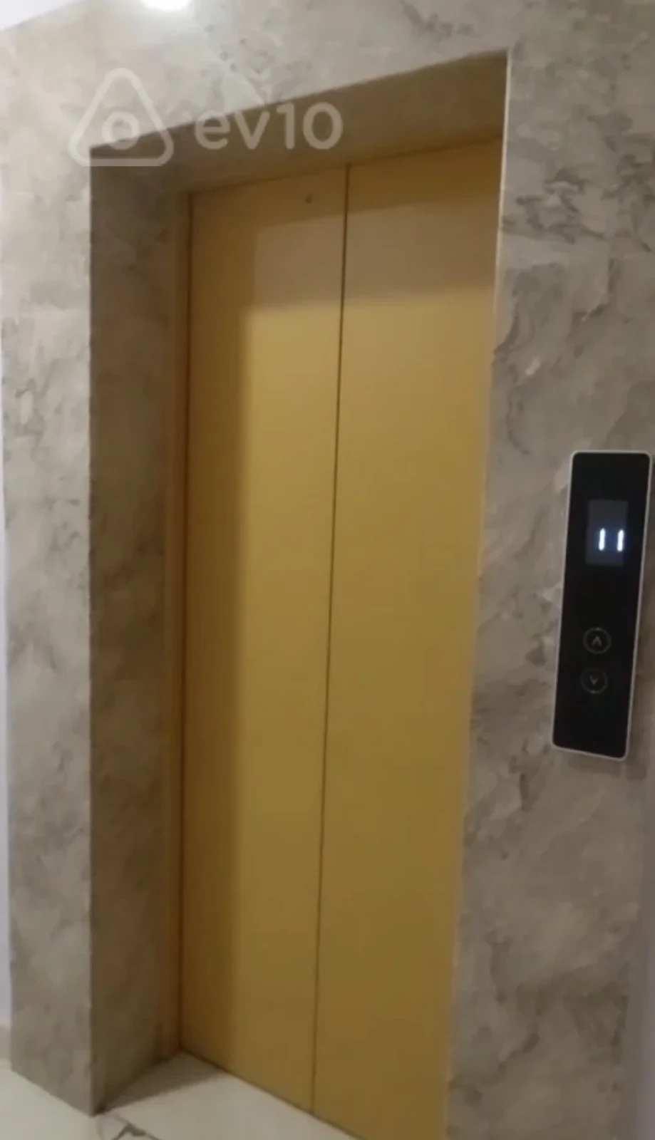 Kirayə verilir 2 otaqlı yeni tikili 85 m²