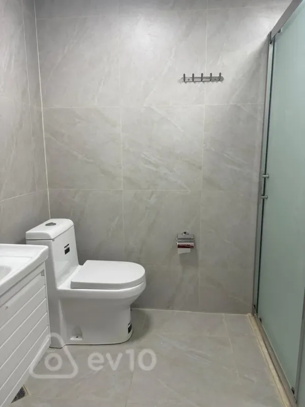 Kirayə verilir 2 otaqlı yeni tikili 80 m²