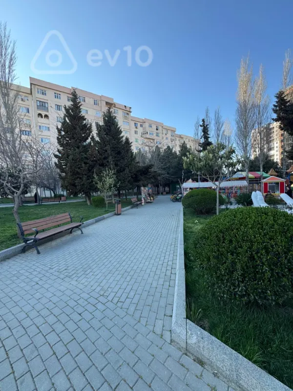 Kirayə verilir 3 otaqlı köhnə tikili 80 m²