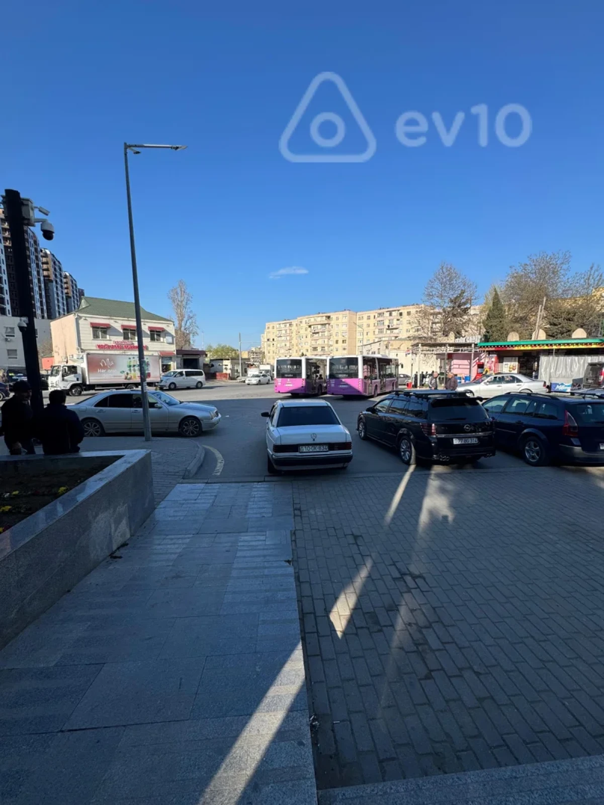 Kirayə verilir 3 otaqlı köhnə tikili 80 m²