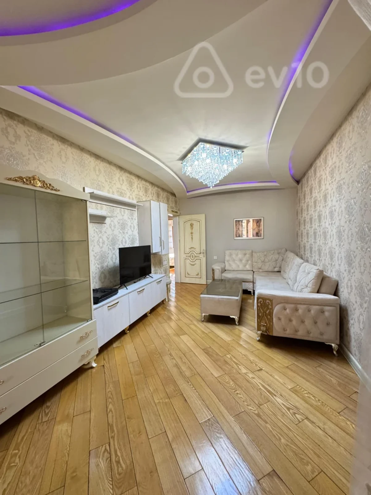 Kirayə verilir 3 otaqlı köhnə tikili 80 m²