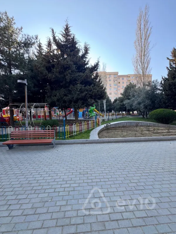 Kirayə verilir 3 otaqlı köhnə tikili 80 m²