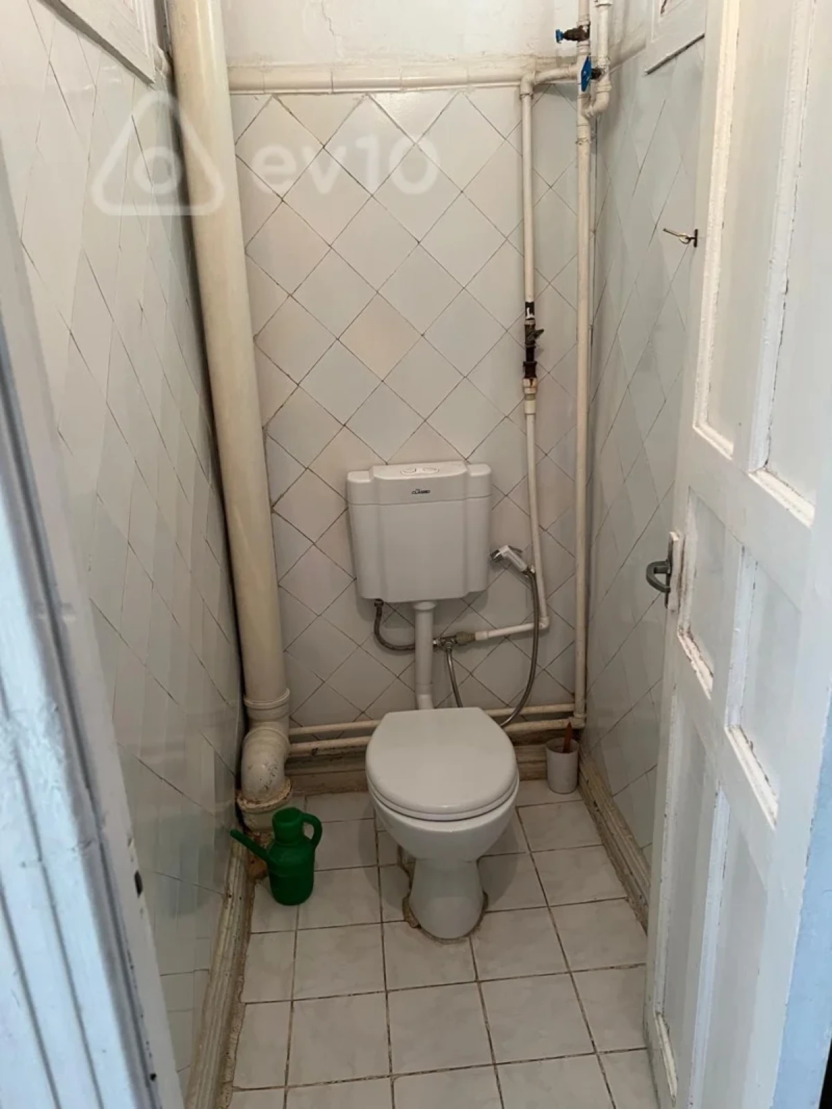 Kirayə verilir 2 otaqlı köhnə tikili 55 m²