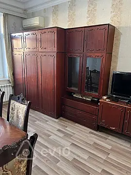Kirayə verilir 2 otaqlı köhnə tikili 55 m²