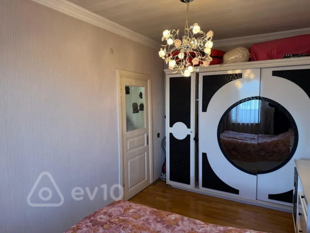 Satılır 4 otaqlı yeni tikili 86.7 m²