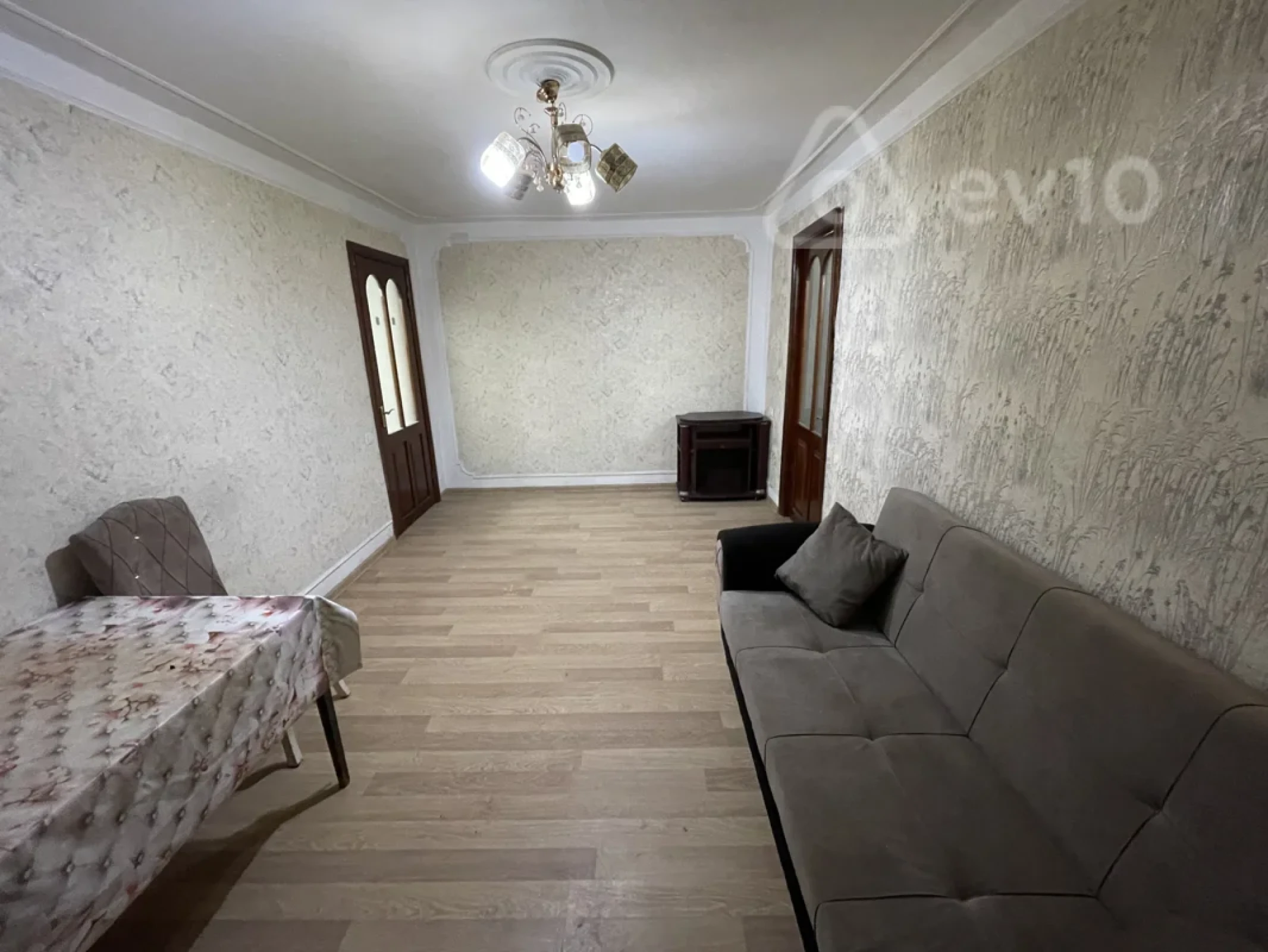 Kirayə verilir 2 otaqlı köhnə tikili 60 m²