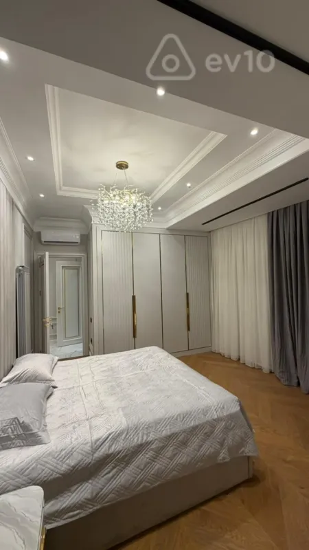 Kirayə verilir 3 otaqlı yeni tikili 130 m²