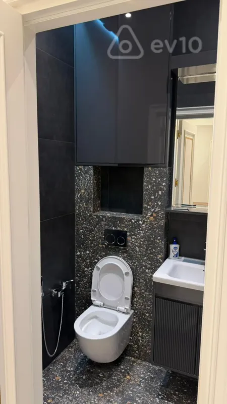 Kirayə verilir 3 otaqlı yeni tikili 130 m²