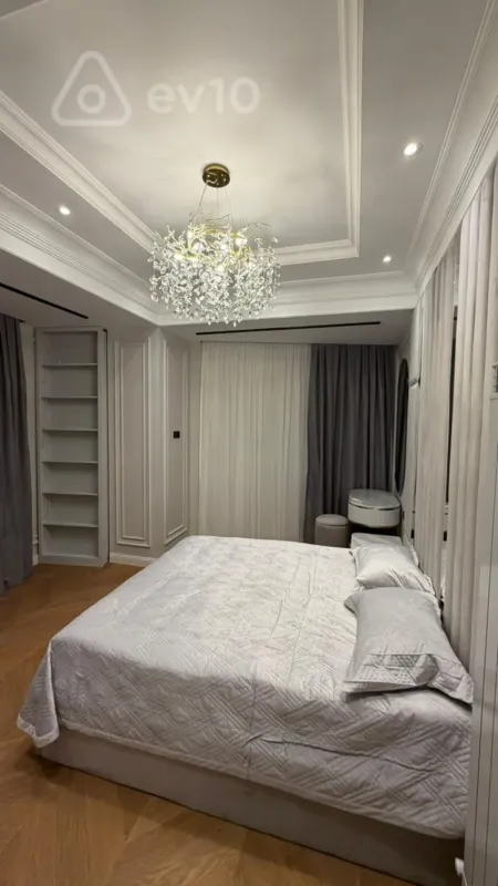 Kirayə verilir 3 otaqlı yeni tikili 130 m²