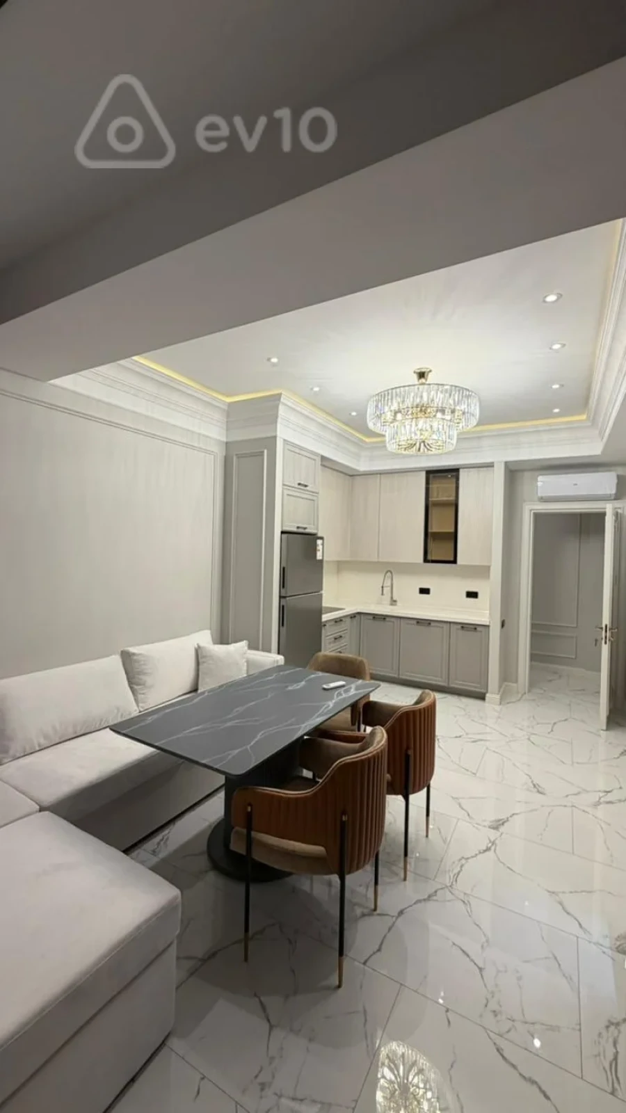 Kirayə verilir 3 otaqlı yeni tikili 130 m²
