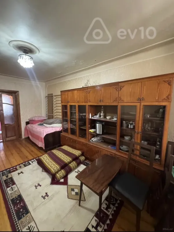 Satılır 3 otaqlı yeni tikili 75 m²