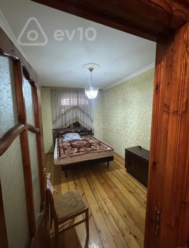 Satılır 3 otaqlı yeni tikili 75 m²