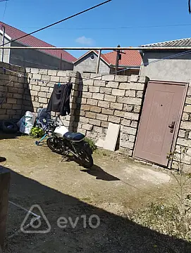 Satılır 2 otaqlı köhnə tikili 68 m²