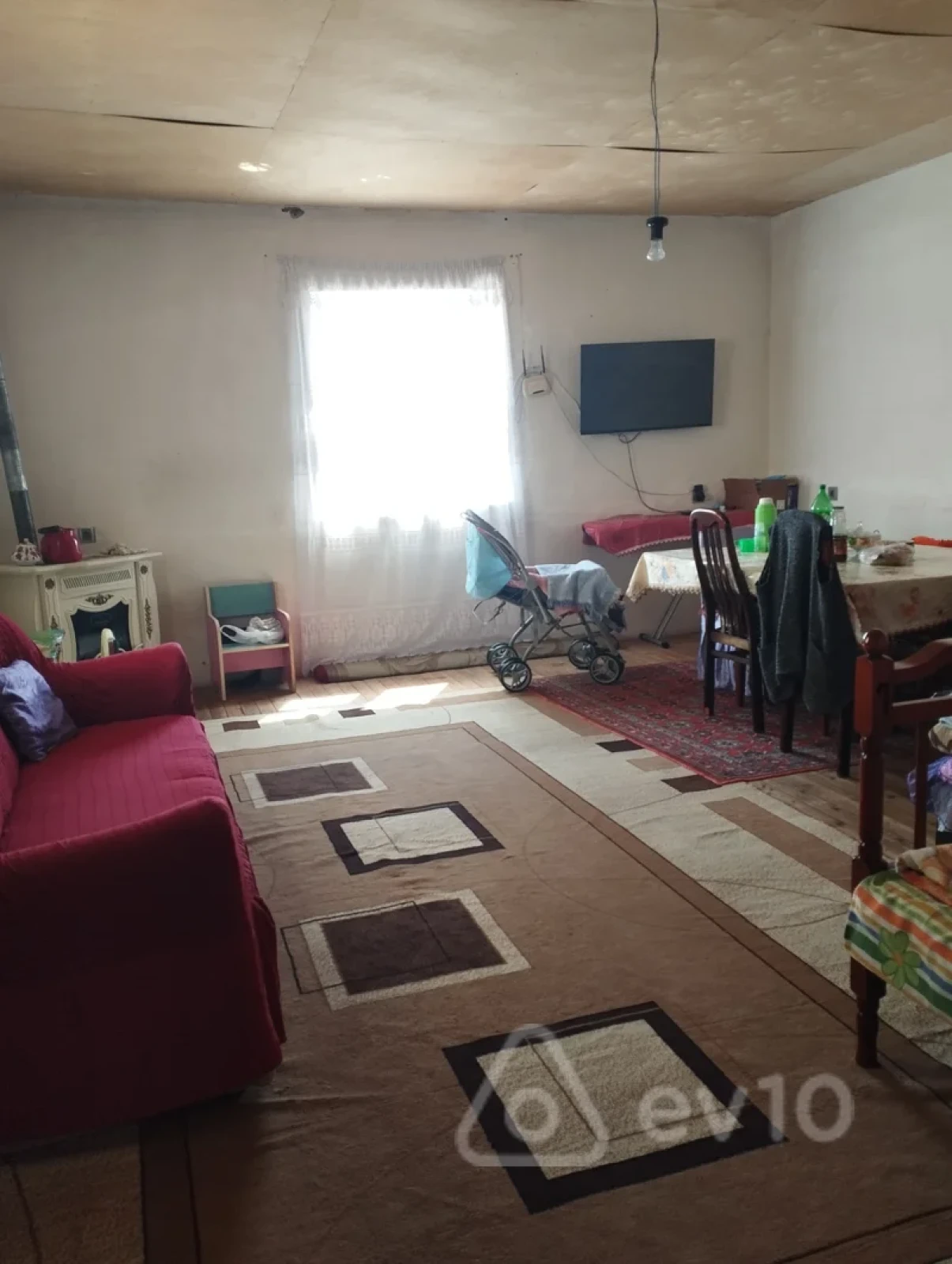 Satılır 2 otaqlı köhnə tikili 68 m²