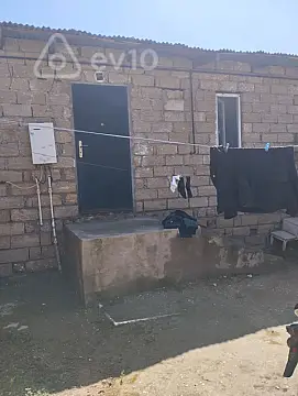 Satılır 2 otaqlı köhnə tikili 68 m²