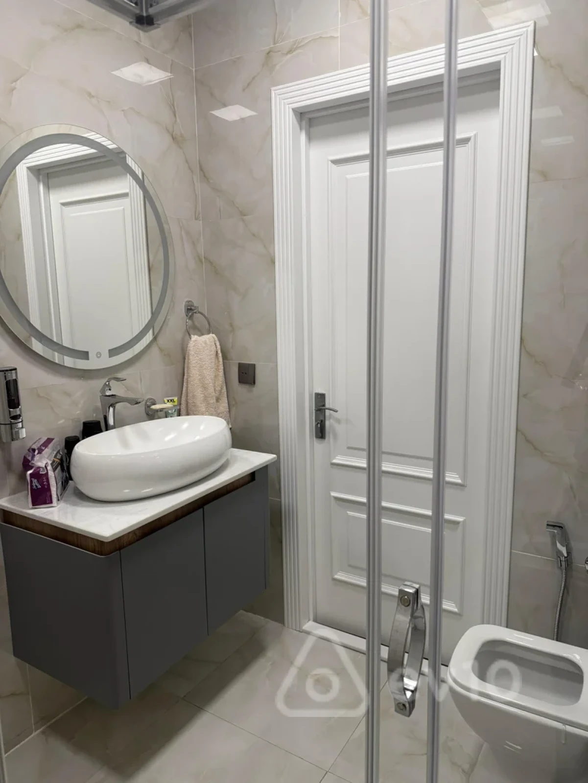 Kirayə verilir 5 otaqlı ofis 230 m²