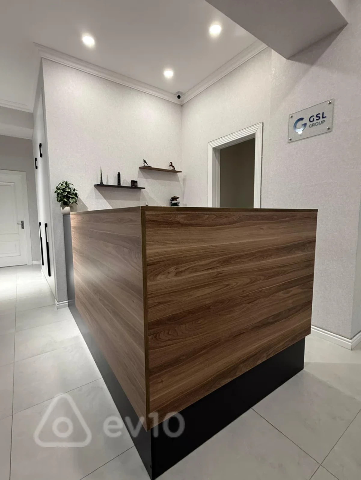 Kirayə verilir 5 otaqlı ofis 230 m²