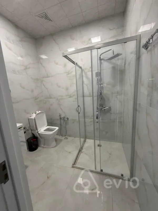 Kirayə verilir 5 otaqlı ofis 230 m²