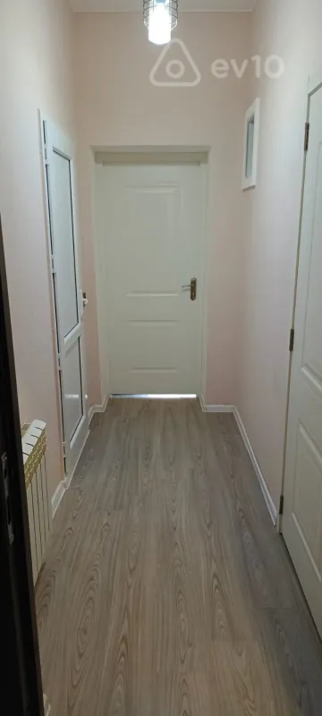 Kirayə verilir 1 otaqlı yeni tikili 40 m²