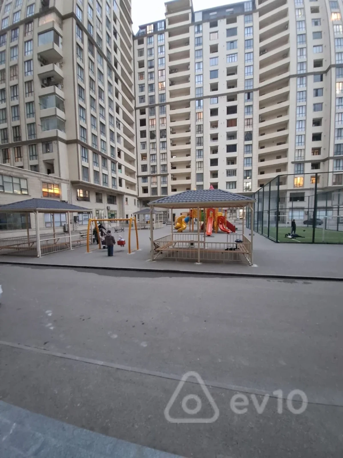 Kirayə verilir 1 otaqlı yeni tikili 40 m²