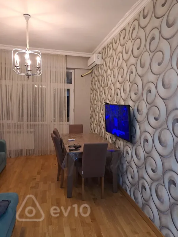 Kirayə verilir 2 otaqlı yeni tikili 52 m²