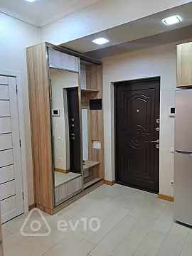 Kirayə verilir 2 otaqlı yeni tikili 52 m²