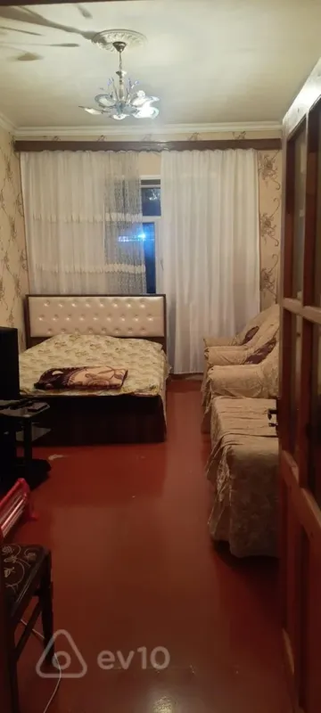 Kirayə verilir 1 otaqlı köhnə tikili 30 m²