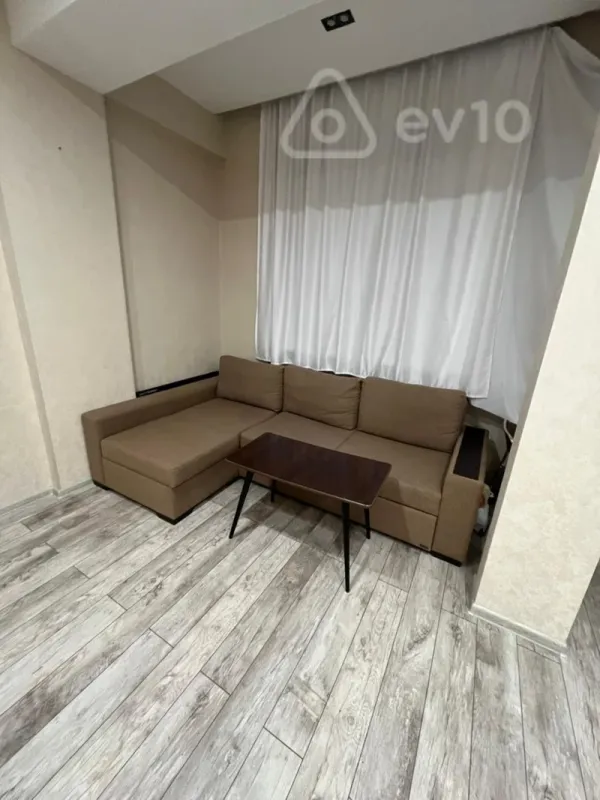 Kirayə verilir 2 otaqlı yeni tikili 45 m²