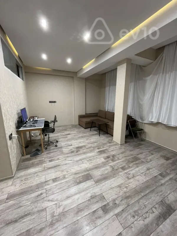 Kirayə verilir 2 otaqlı yeni tikili 45 m²