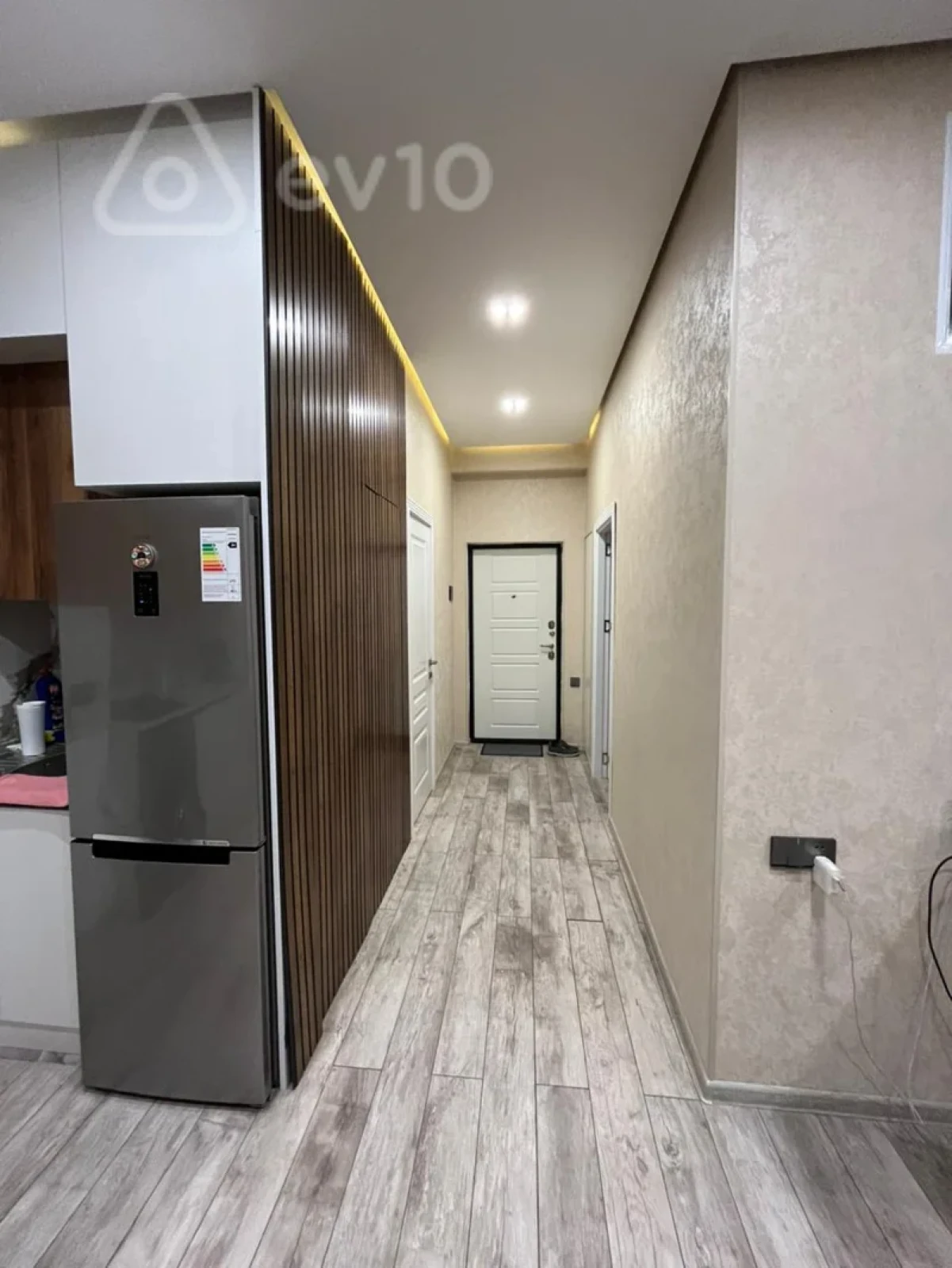 Kirayə verilir 2 otaqlı yeni tikili 45 m²