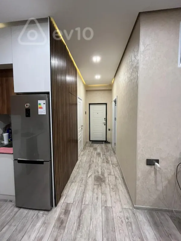 Kirayə verilir 2 otaqlı yeni tikili 45 m²