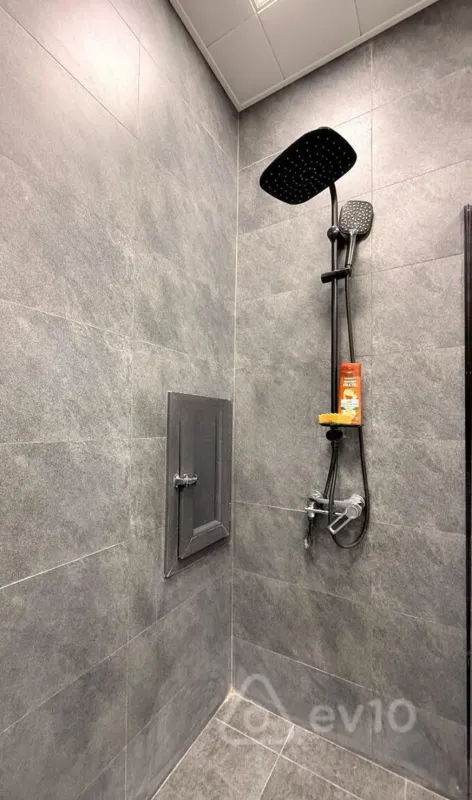 Kirayə verilir 2 otaqlı yeni tikili 100 m²