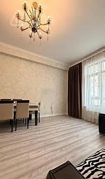 Kirayə verilir 2 otaqlı yeni tikili 100 m²