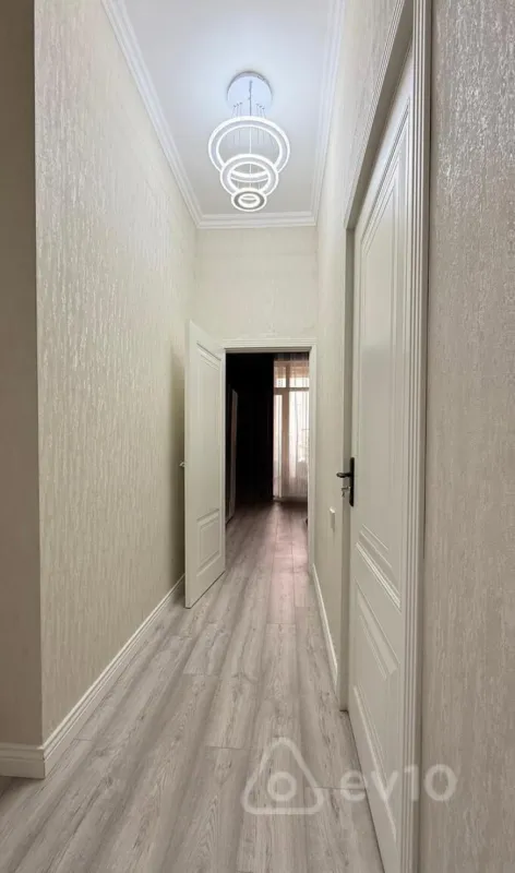 Kirayə verilir 2 otaqlı yeni tikili 100 m²